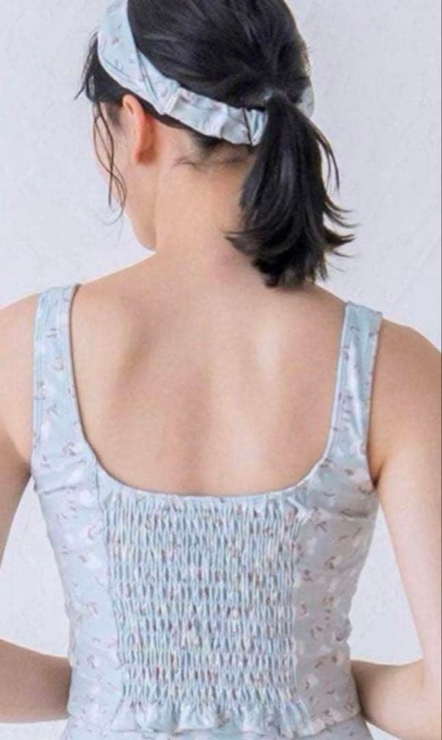 【SUKALA】Lサイズ.ミントグリーン.プチフルール花柄のヨガウェア上下セット