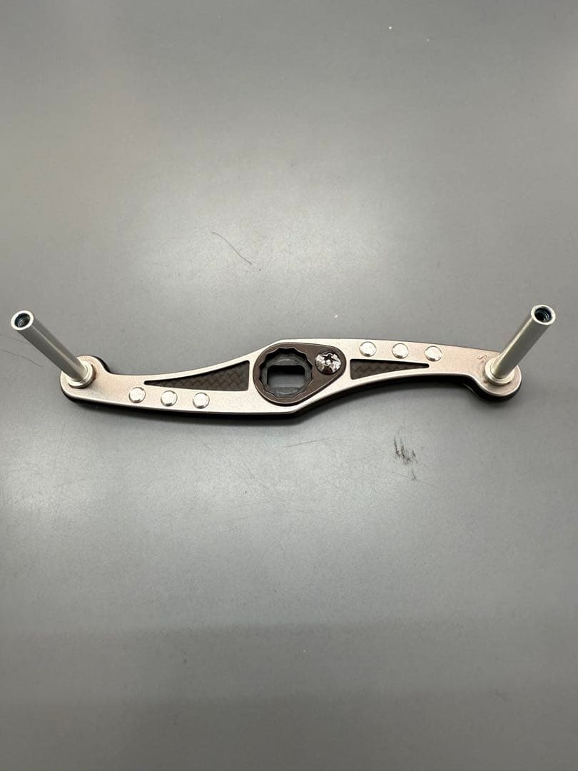 TDジリオン 7.3リミテッド　純正ハイブリッドハンドル