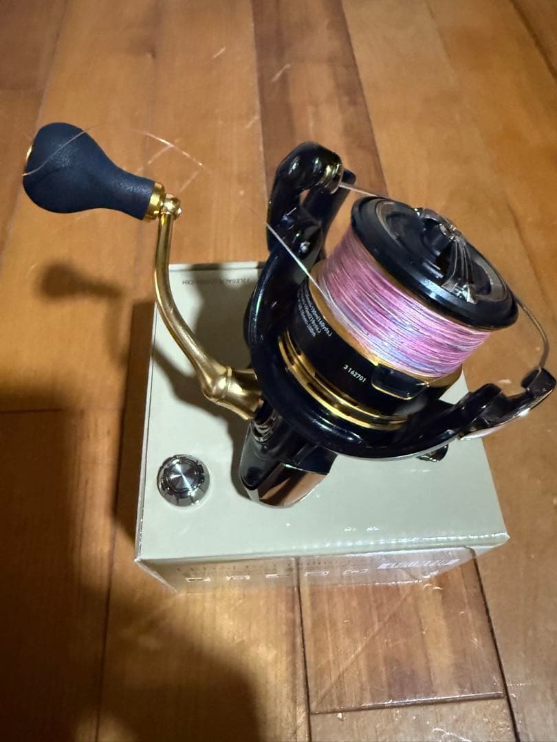 23レガリス 4000 chx ルアーフック　リールスタンド