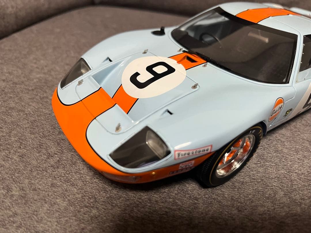 ミニカー 18 Ford GT 40 spark