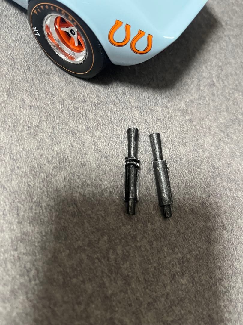 ミニカー 18 Ford GT 40 spark