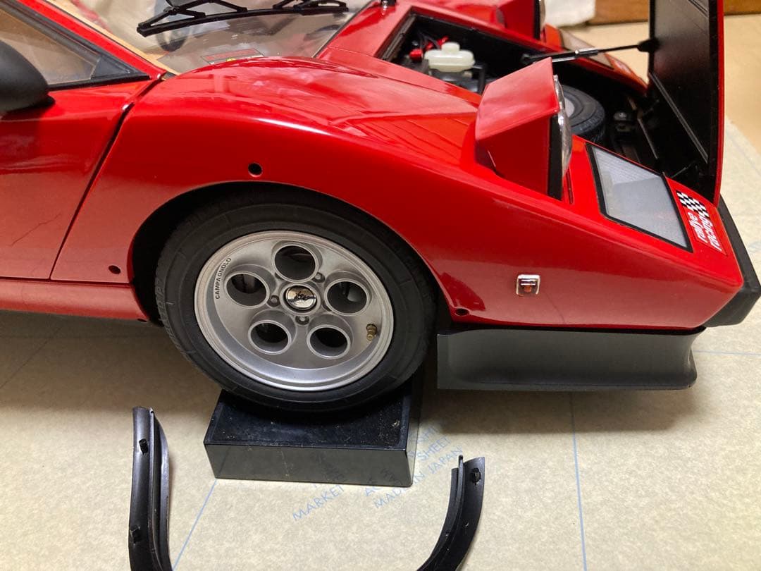 デアゴスティーニランボルギーニ・カウンタック 1/10スケール　ジャンク品です！