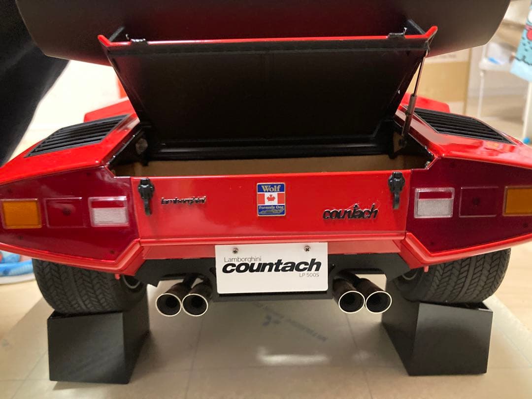 デアゴスティーニランボルギーニ・カウンタック 1/10スケール　ジャンク品です！