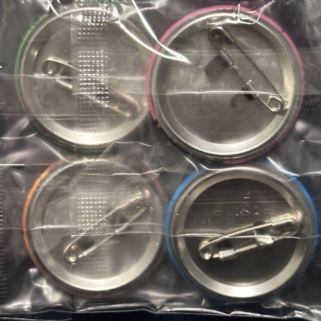 激レア　NARUTO ナルト　トートバッグ＆缶バッジ　サスケ　サクラ　カカシ