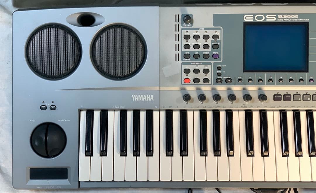 YAMAHA EOS B2000 61鍵 シンセサイザー ハードケース付き