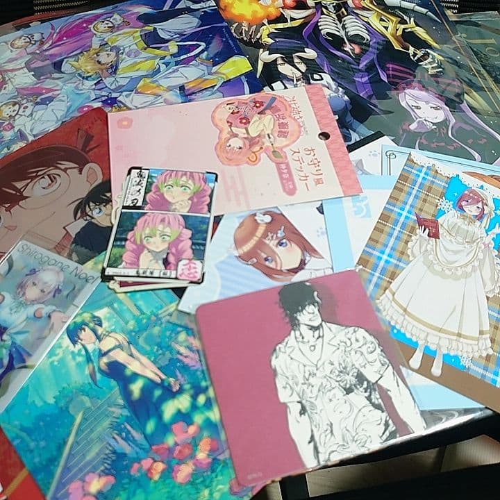 アニメグッズ ノンジャンル 大量 まとめ売り アクスタ 缶バッジ マスコット 他