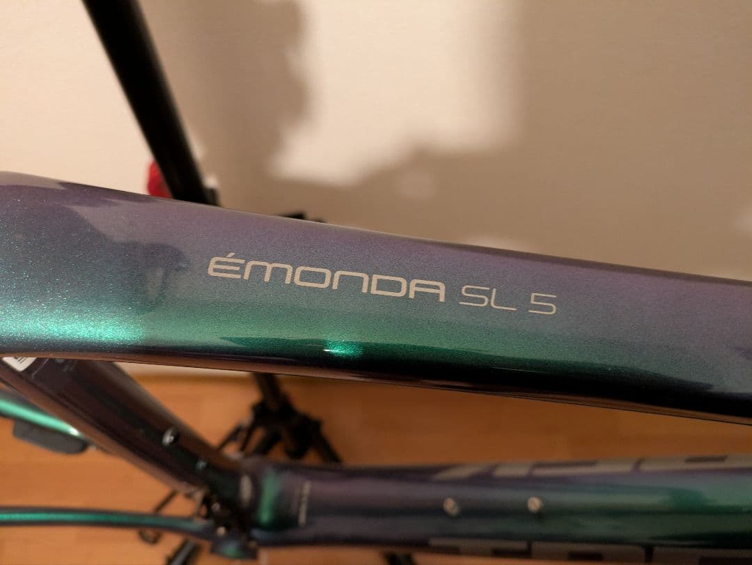 今月いっぱいで一旦終了予定Trek ÉMONDA SL 5ディスクフレームセット