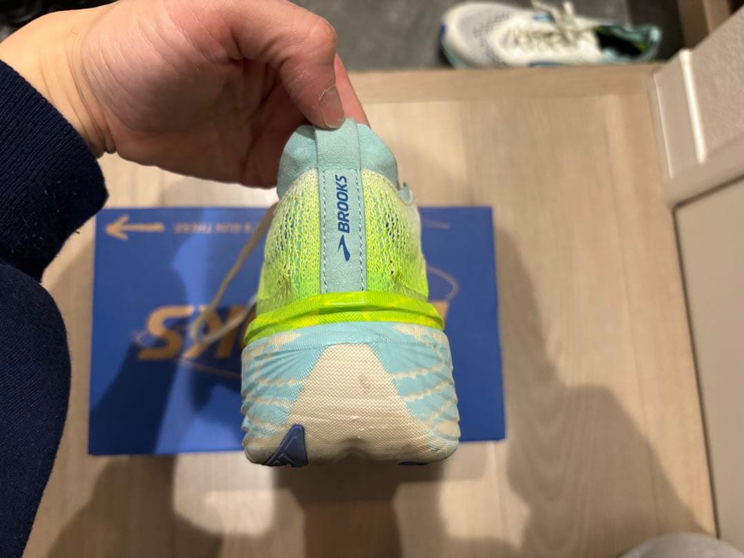 スパイク・シューズ BROOKS HYPERION ELITE 4pb 25.5cm