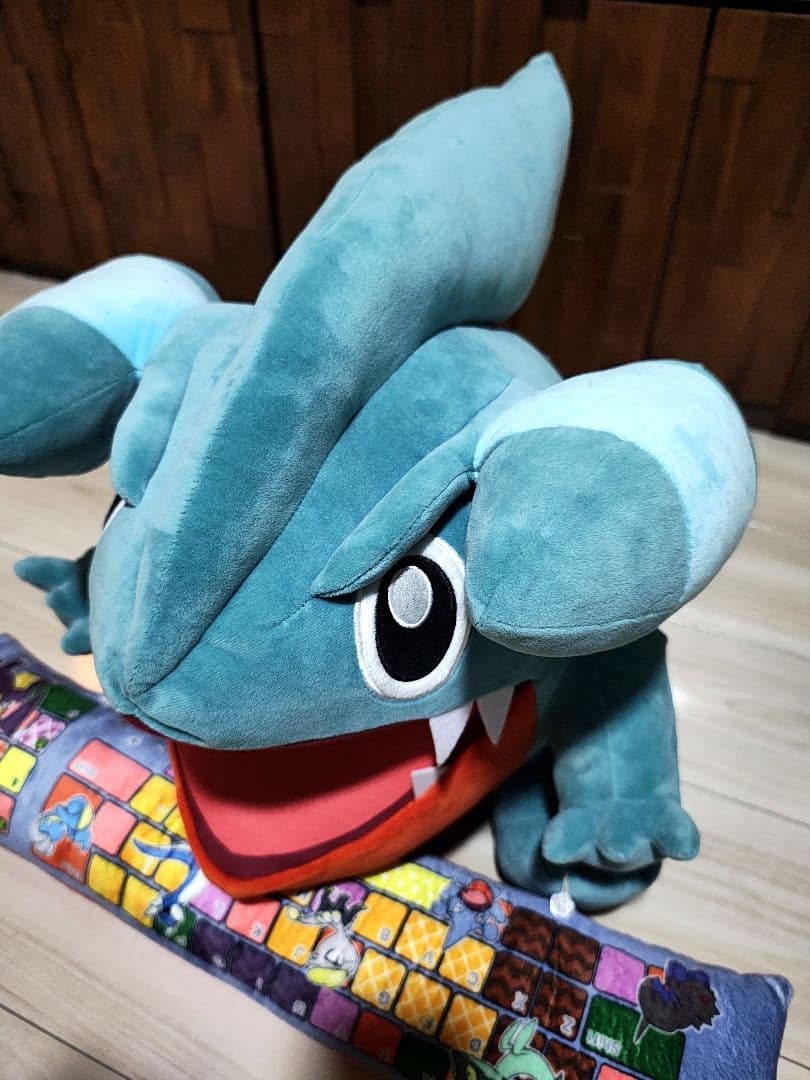 最終値下【タグ付き】プレミアムバンダイ フカマル PCクッション アームレスト付