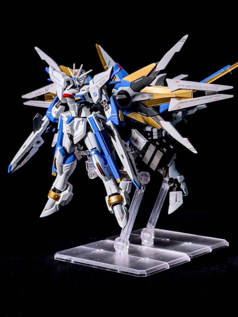 HG 1/144 ライジングフリーダムガンダム ミキシング 塗装済み完成品