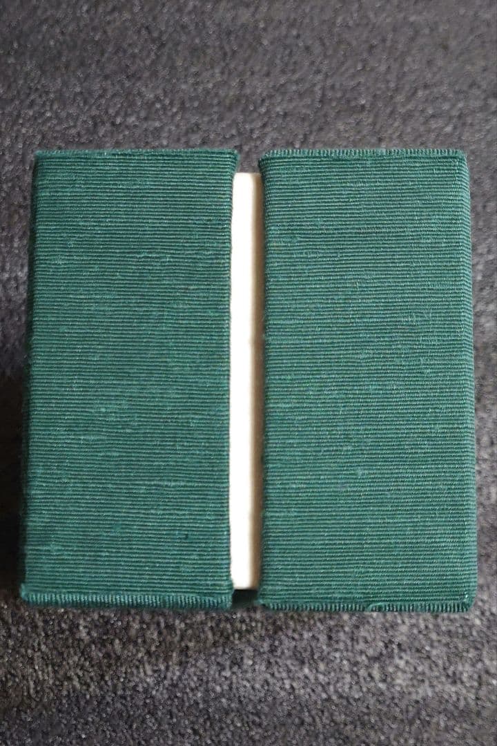 サントリー　白州　25年　空箱　白箱ウレタンあり　Suntory