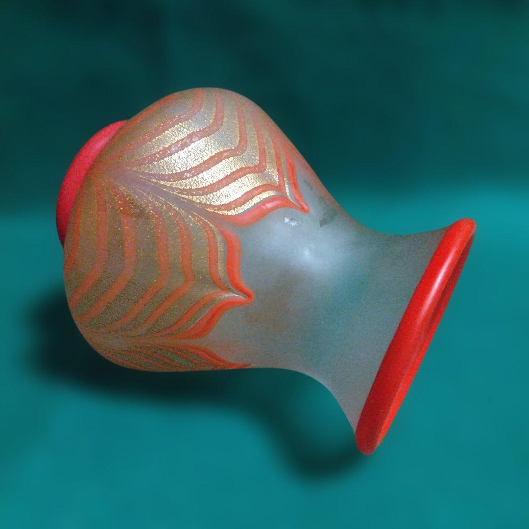 赤とオレンジの葉模様ガラス花瓶 岩田久利