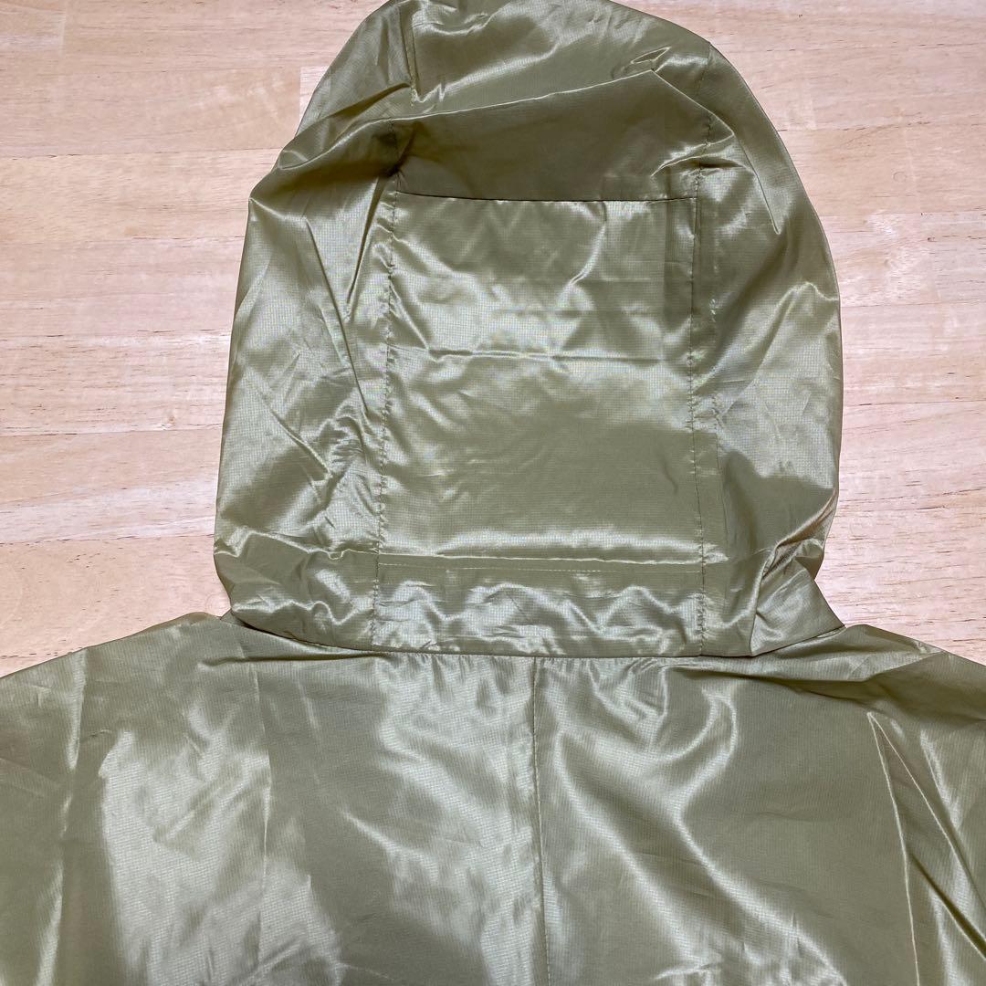 asicsアシックス　ランニングパッカブルライトジャケット