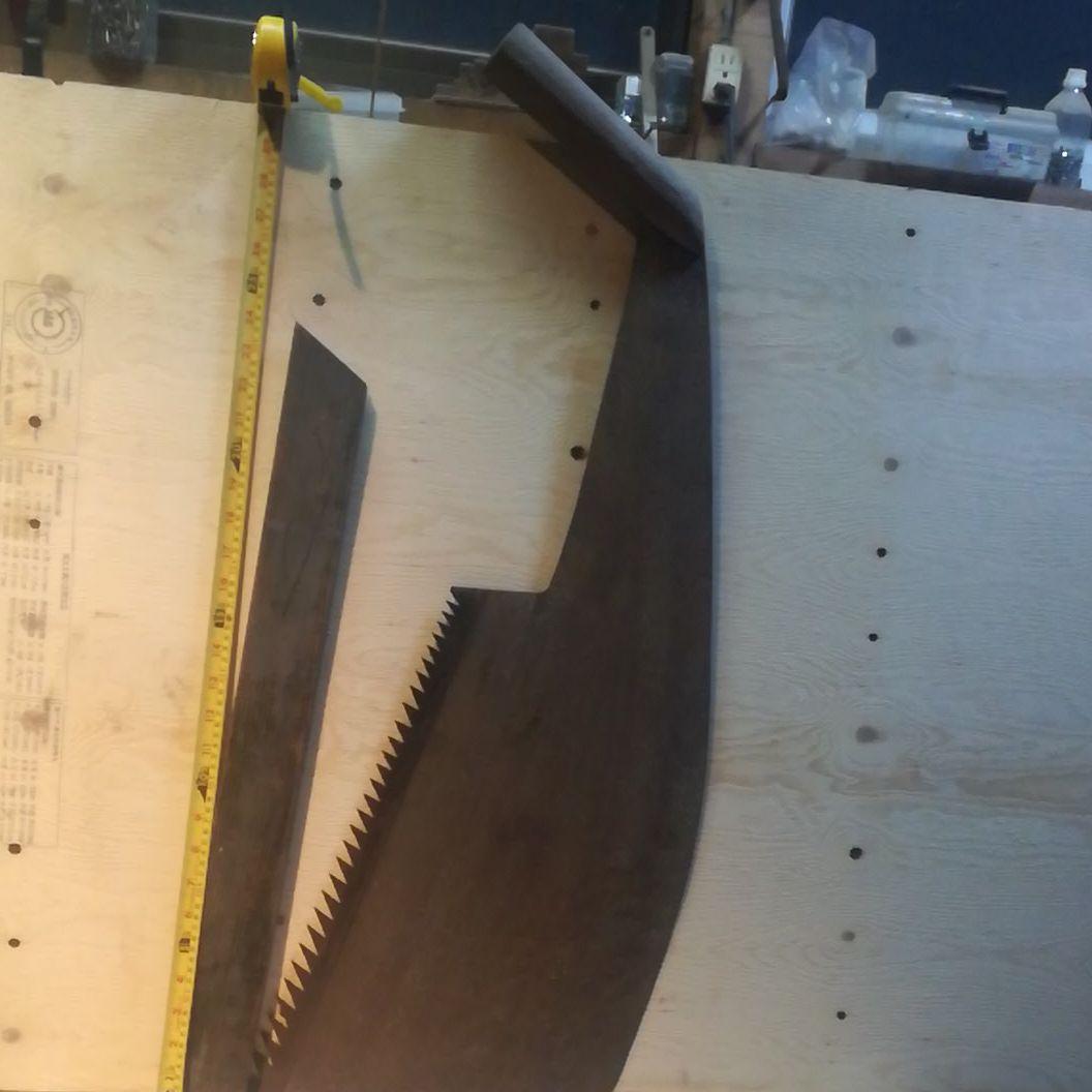 丸太の縦引きノコ玉打ち