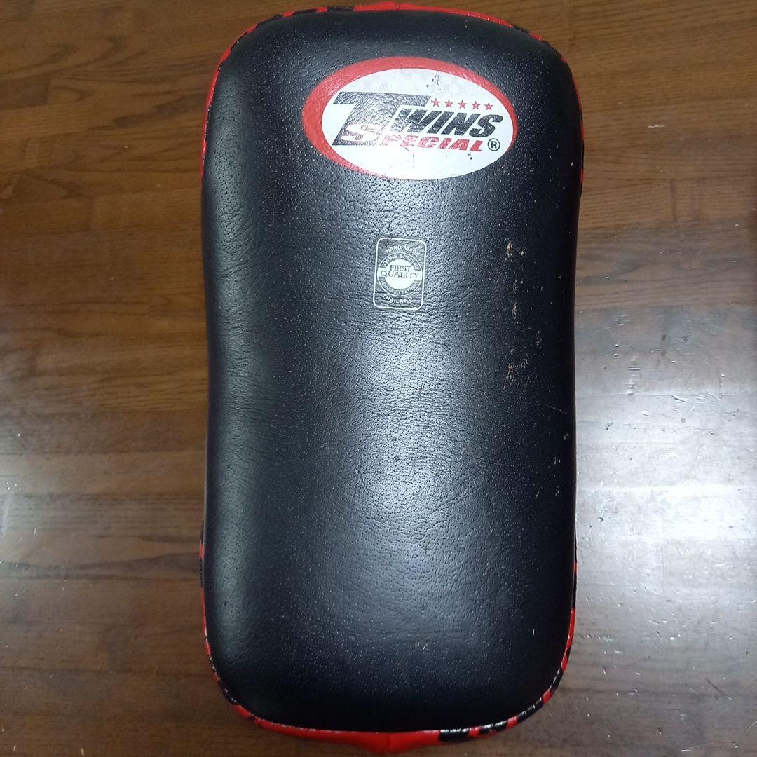 TWINS SPECIAL キックミット M