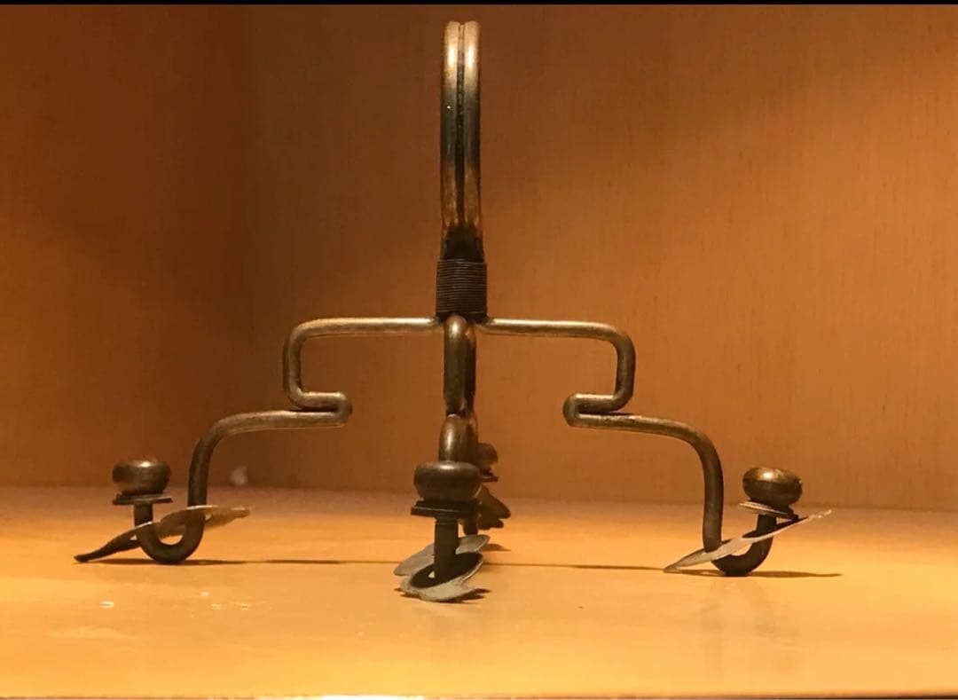 金属製ホルダー