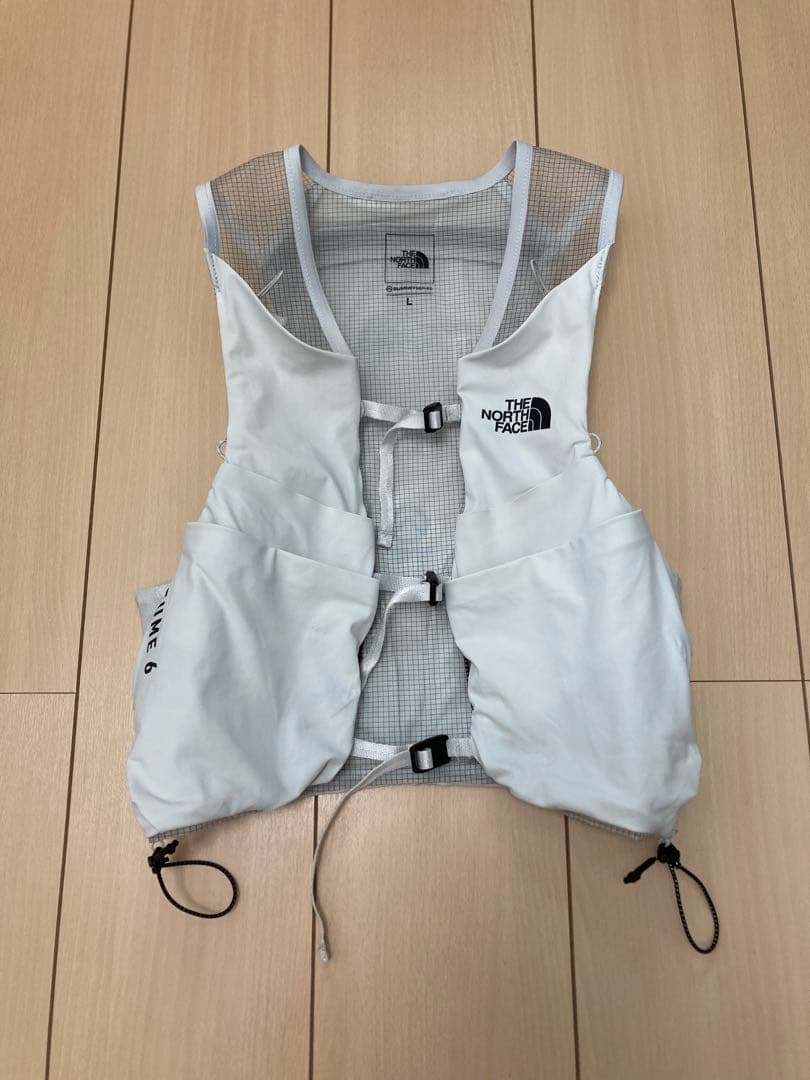 期間限定値下げ　ノースフェイス　HST ヒューム6 Lサイズ