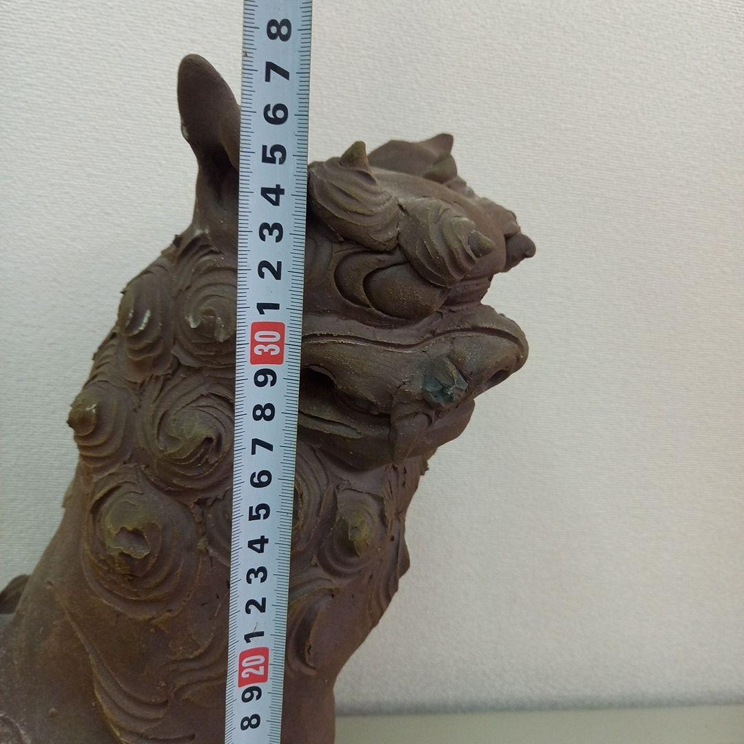 茶色の素焼きシーサー