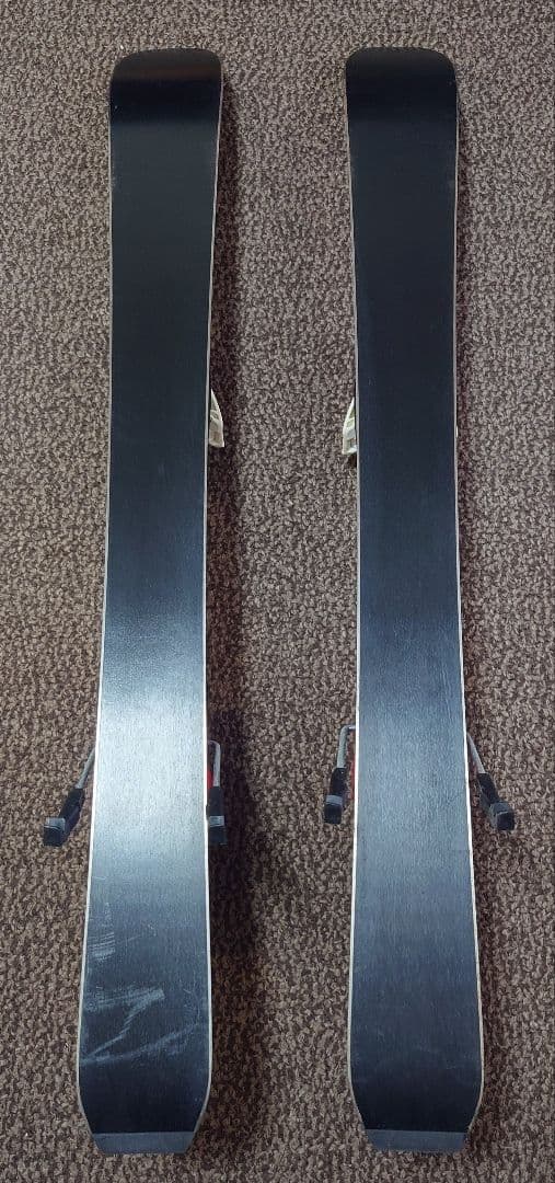 Atomic Redster XT ジュニアスキー 80cm バインディング付き