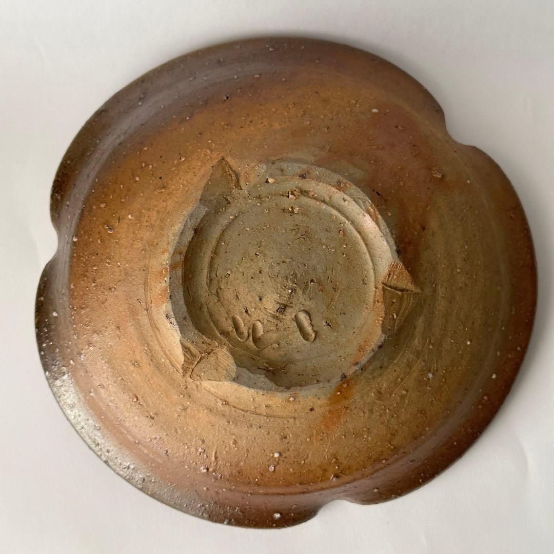 金重まこと 備前 花型 緋襷 皿