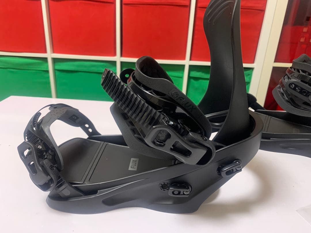 【新品未使用】FLUX スノーボードビンディング SR 23-24 ブラック M