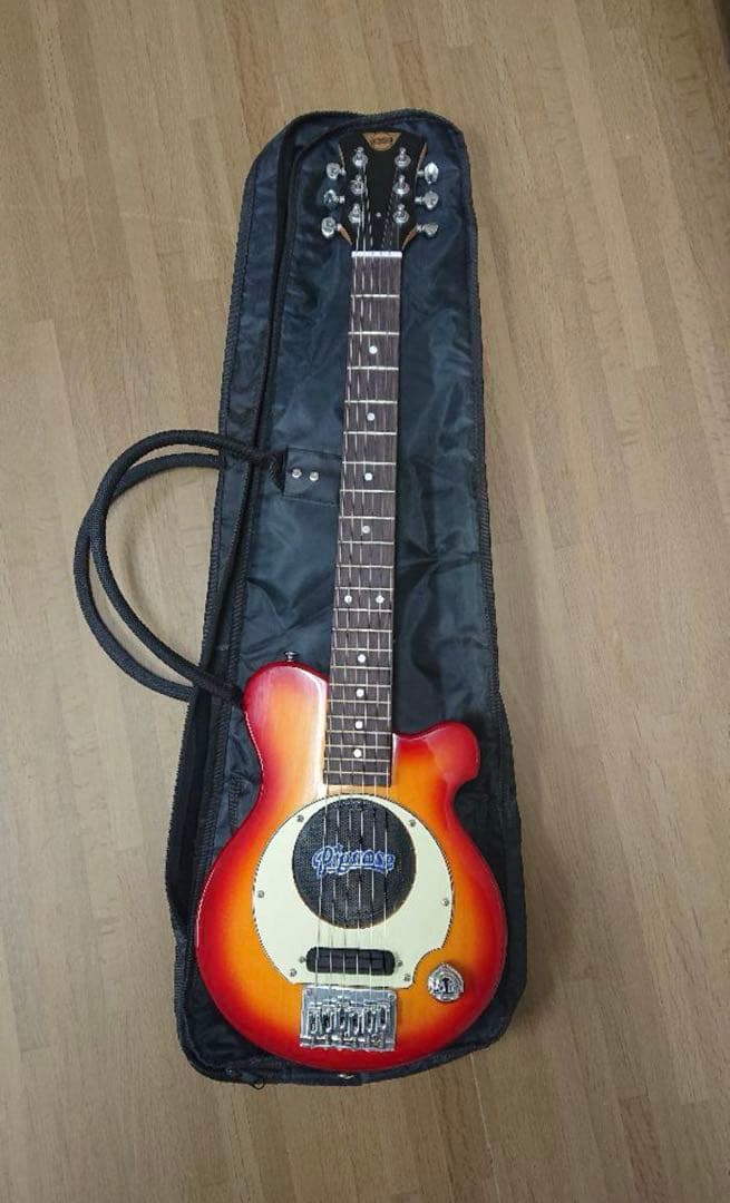 y*u様 PIGNOSE アンプ内蔵ギター チェリーサンバースト
