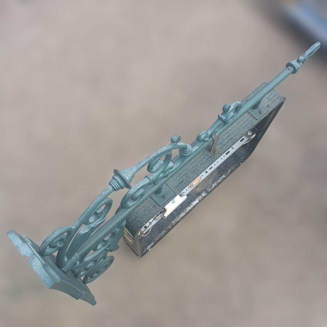 5135）アンティーク風　突き出し看板・看板　アルミ製（ブロンズ風仕上げ））