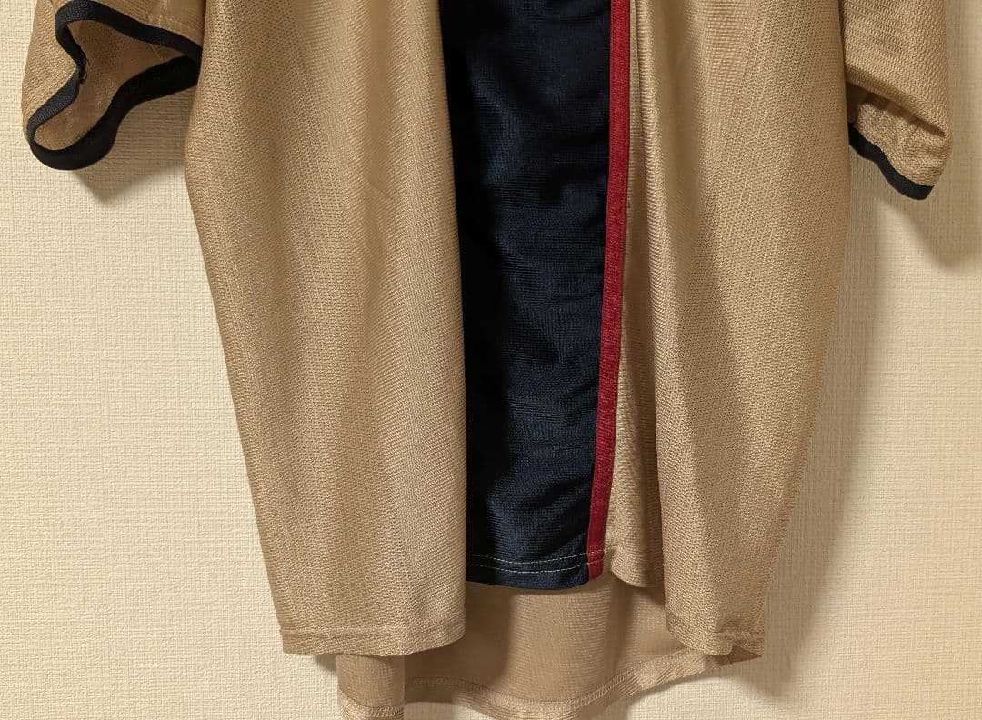 01-02 バルセロナ アウェイユニフォーム