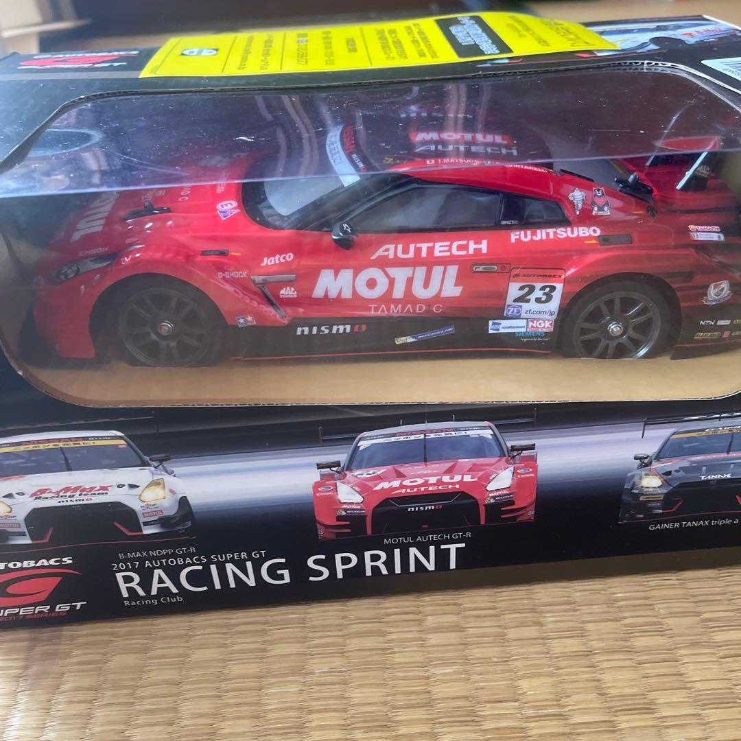 京商　Nissan GT-R Nismo RCカー 1:16