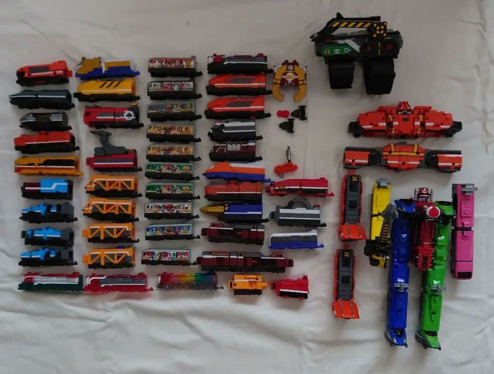 【トッキュウジャー】戦隊ヒーロー トレインフィギュアセット　バンダイ