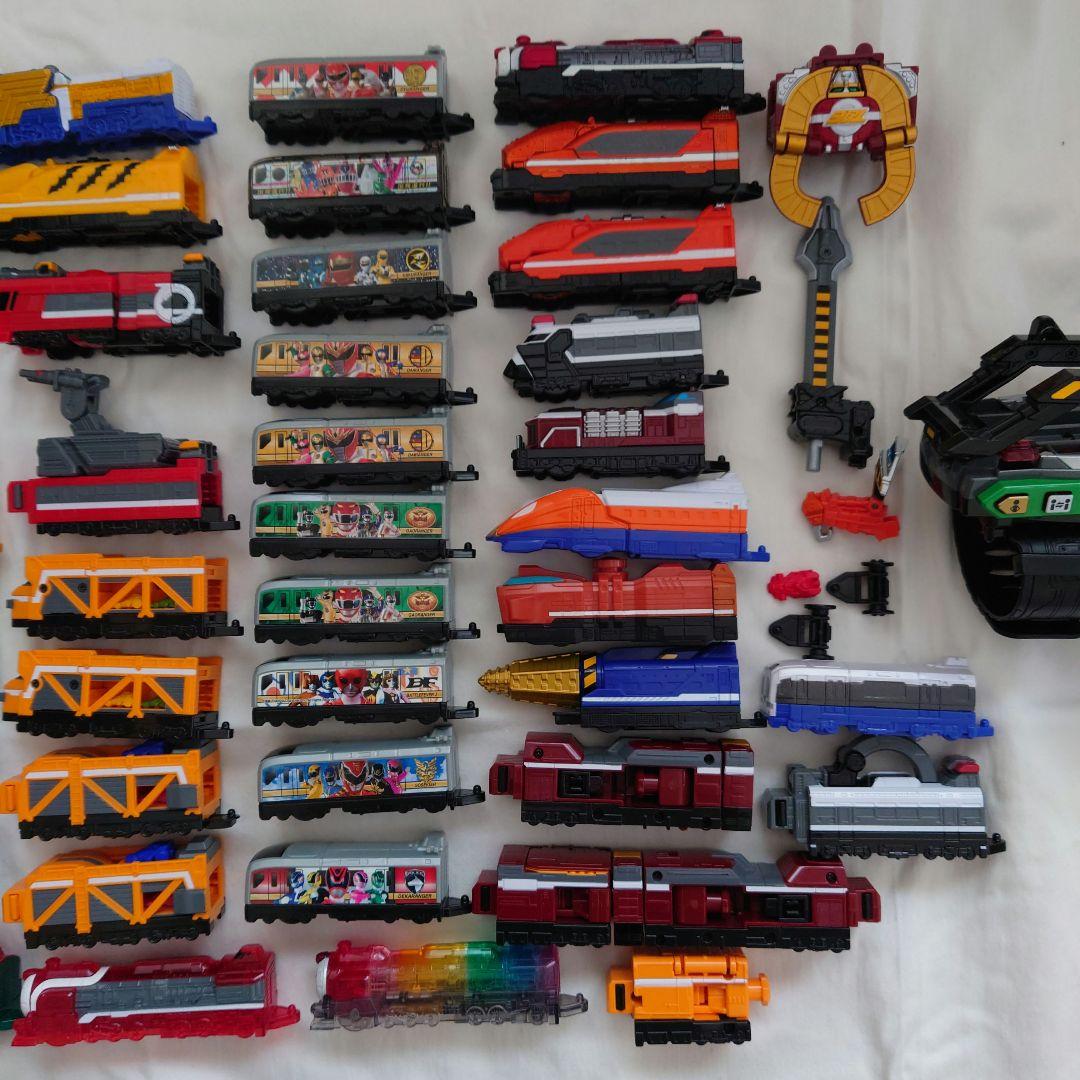 【トッキュウジャー】戦隊ヒーロー トレインフィギュアセット　バンダイ