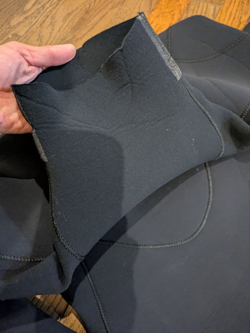 airtight エアタイトウェットスーツ　ジャーフル　ネックエントリー　M相当