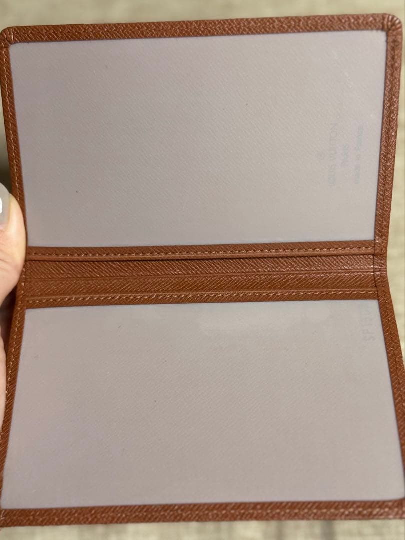 LOUIS VUITTON パスポートケース
