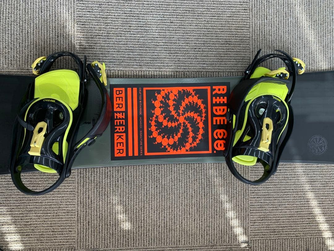 RIDE スノーボードとビンディング 帽子と手袋付きセット！