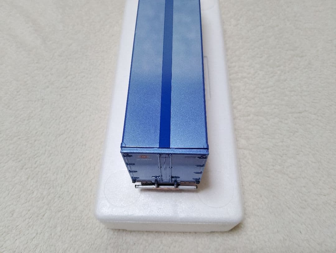 UDトラックス特注 1/43 クオン CD5ZA トラクターヘッド