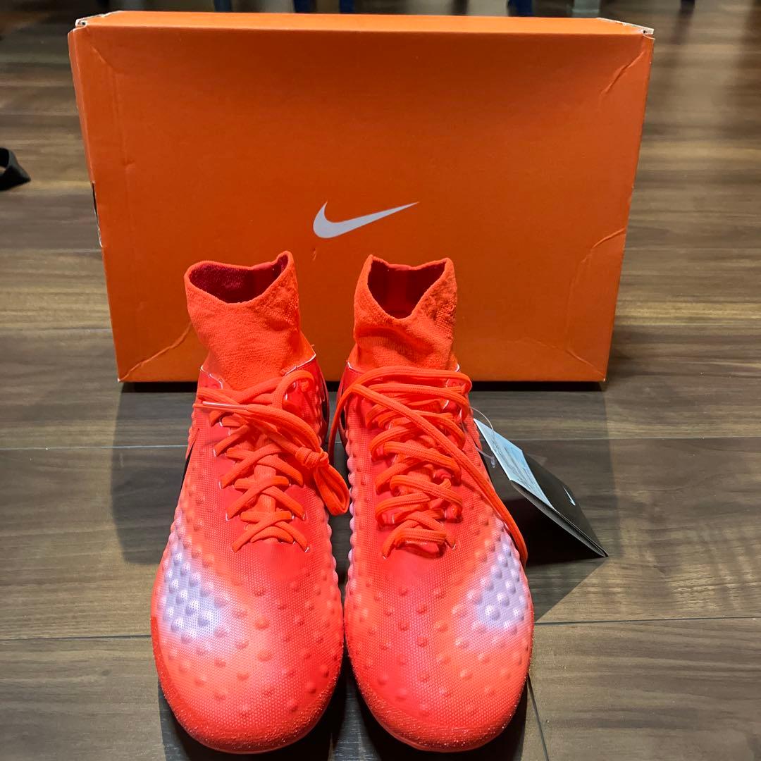 そーぴー　Nike サッカーシューズ・スパイク オレンジ 新品