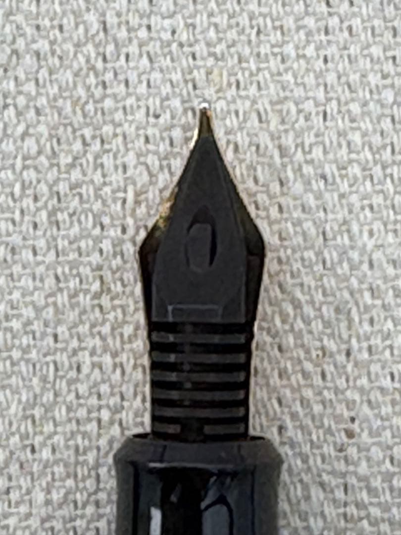 PILOT パイロット65周年記念万年筆 14K ペン先 ブラック×ゴールド