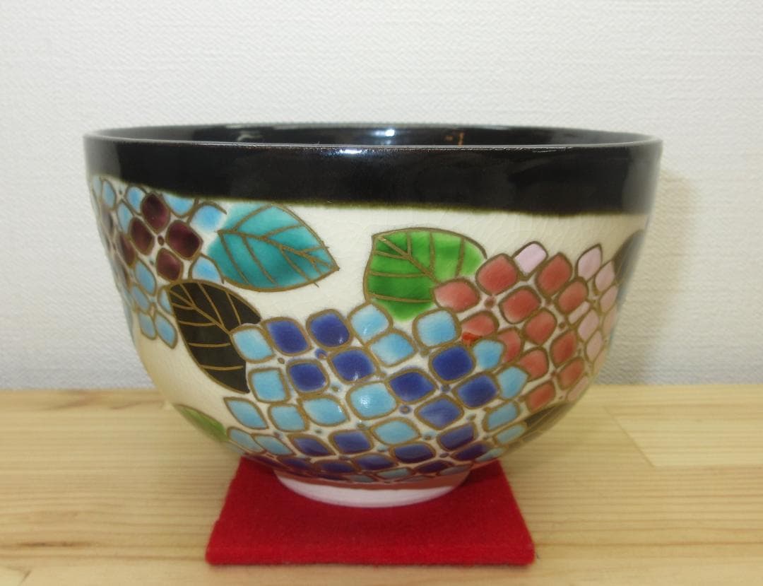 送料込【逢絢亭・新品】茶道具 茶碗 京焼 掛分 紫陽花の図  伊坂清香 共箱入り