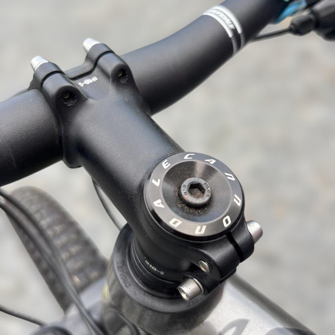 希少キャノンデール　cujo3 ブースト27.5+ Ｌサイズ　タイヤバックおまけ