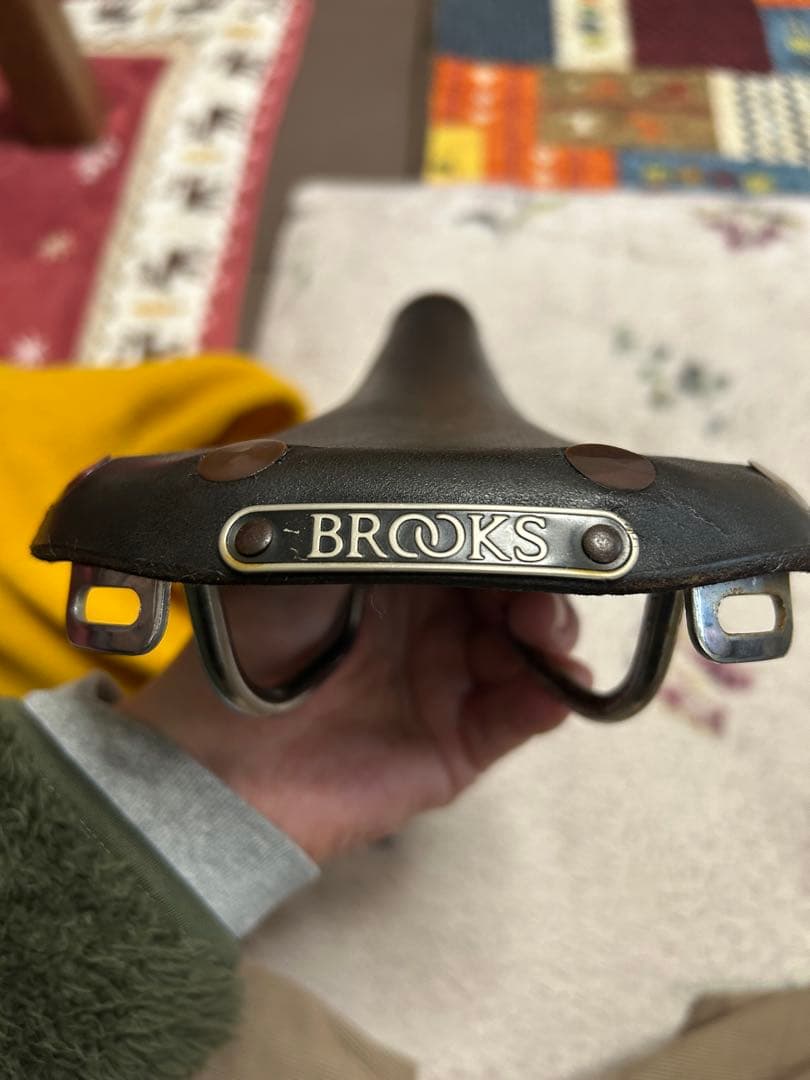BROOKS SWIFTレザーサドル　ブラック