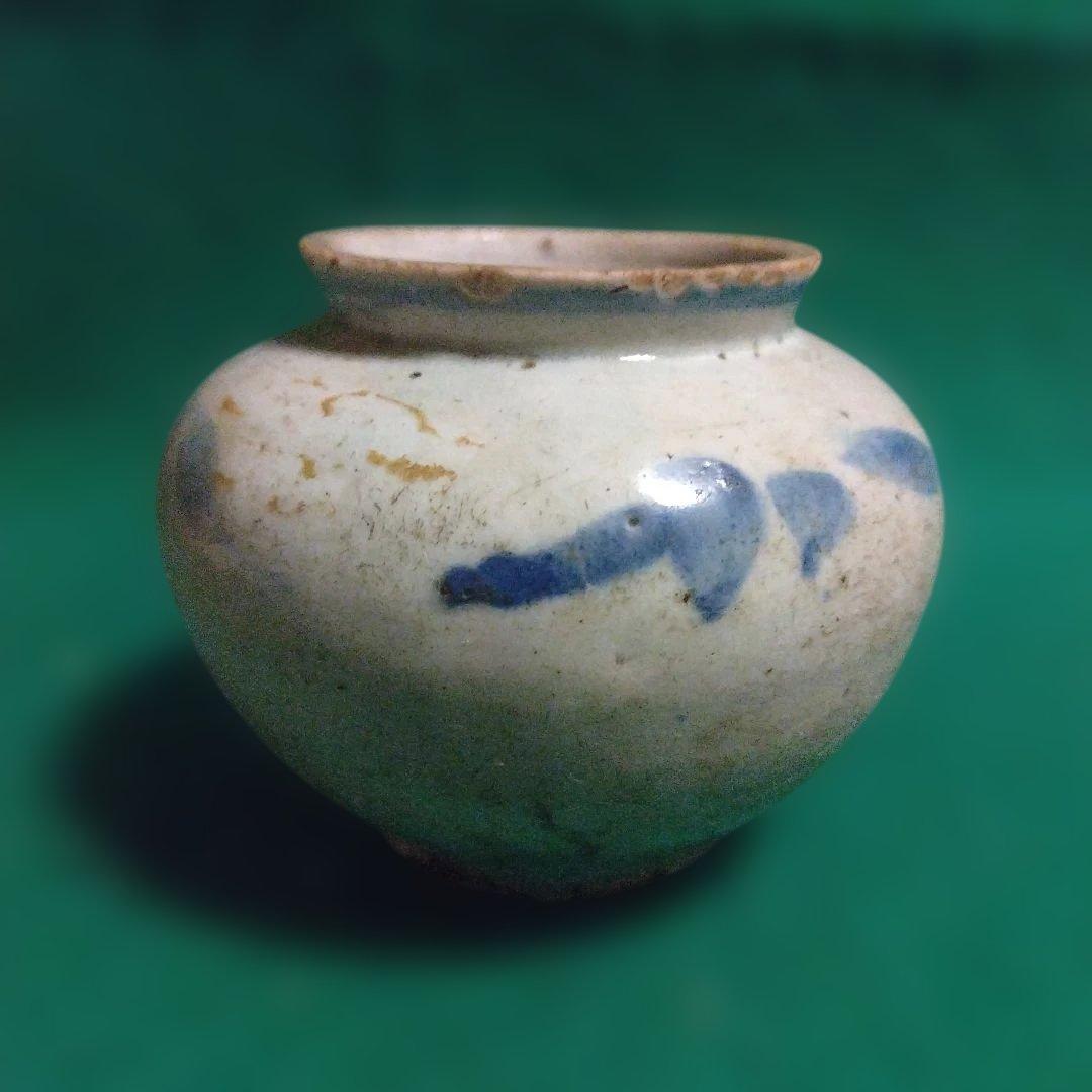 青い模様の陶器の壺　李朝　小壺
