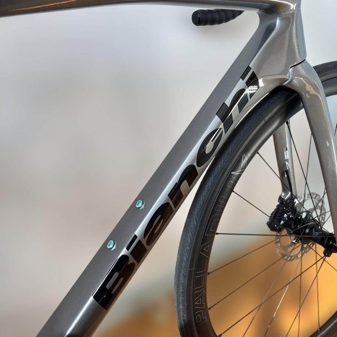 2025Bianchiビアンキ スペシャリッシマ コンプ 105di2 53