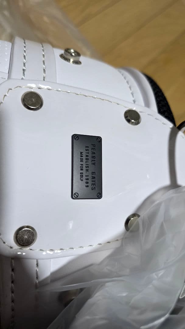 パーリーゲイツ　キャスター付　PEARLY GATES キャディバッグ　白　新品