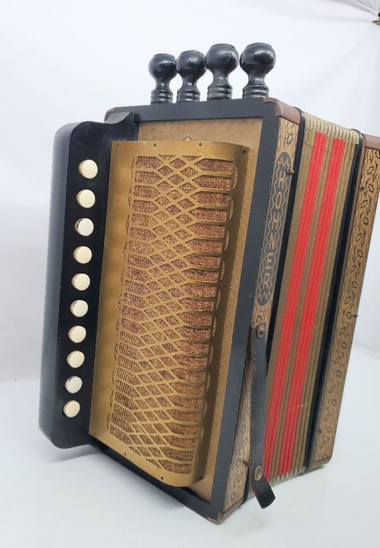 ホーナー／ダイアトニック・アコーディオン　Cチューニング　動作未確認