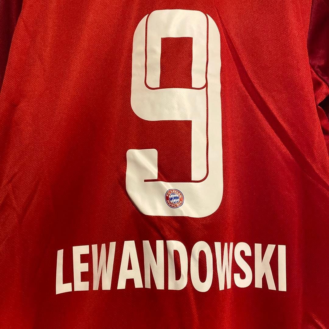 レヴァンドフスキ　バイエルン・ミュンヘン　 21/22　ホーム　リーグ仕様