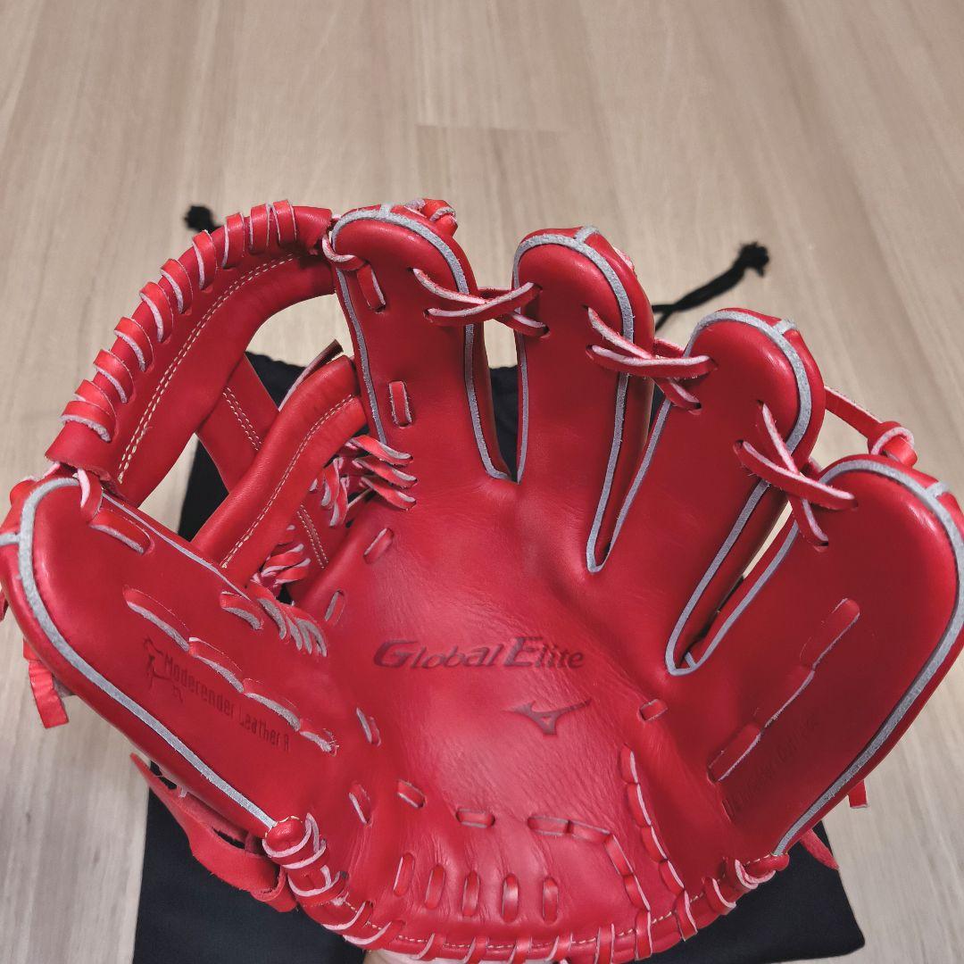 美品　MIZUNO グローバルエリート　大人用　軟式 内外野手グローブ　専用袋付