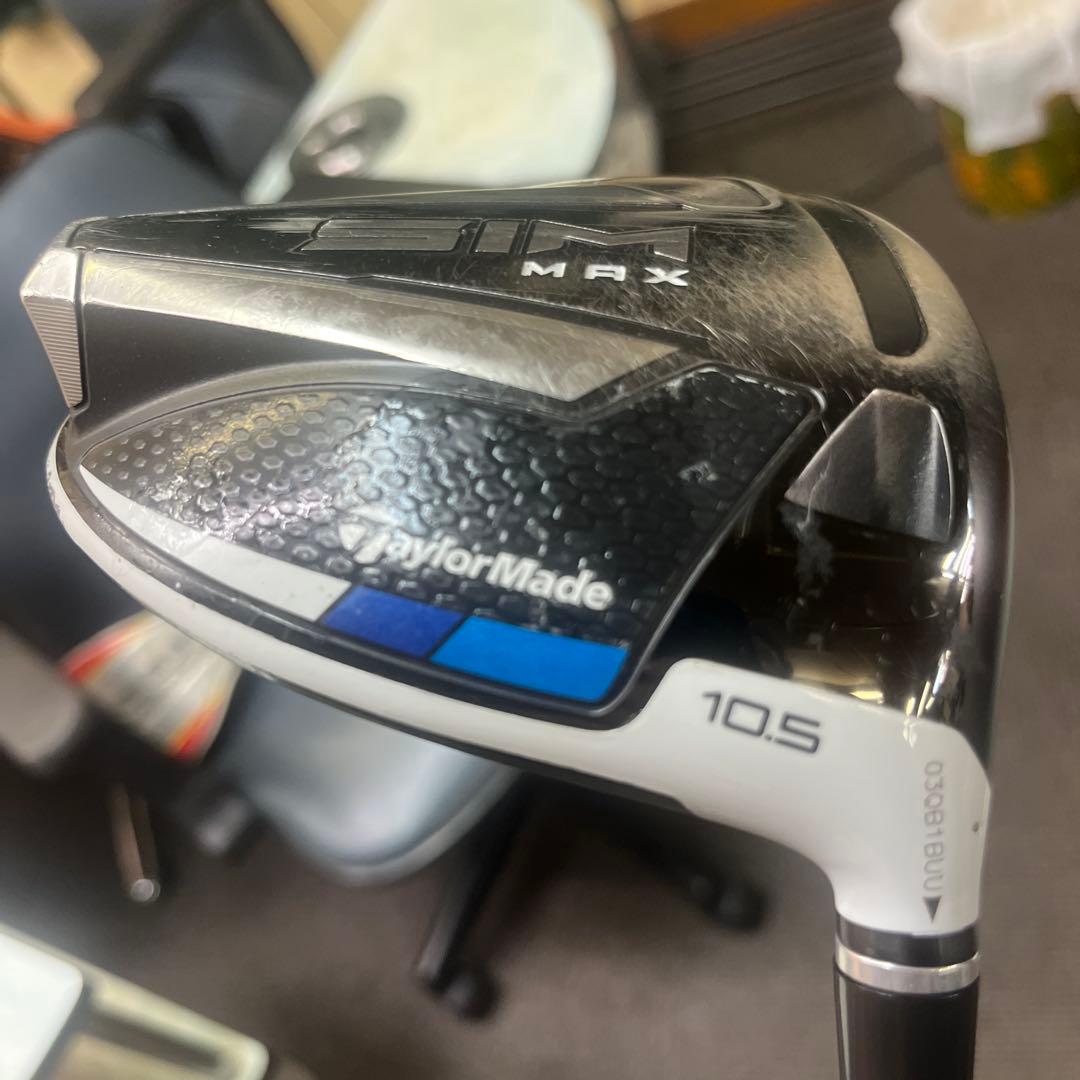 テーラーメイドのSIM MAXドライバー