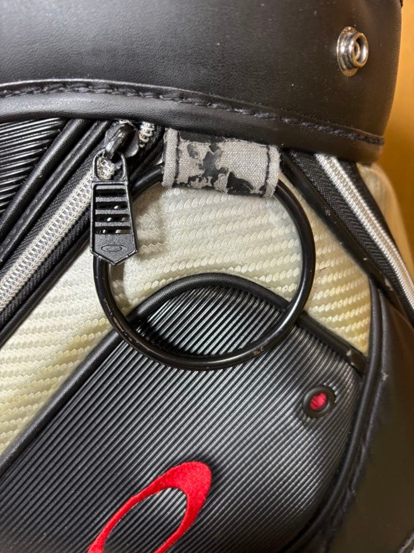 オークリー OAKLEY　キャディバッグ９.5型（ブラック/シルバー/レッド）