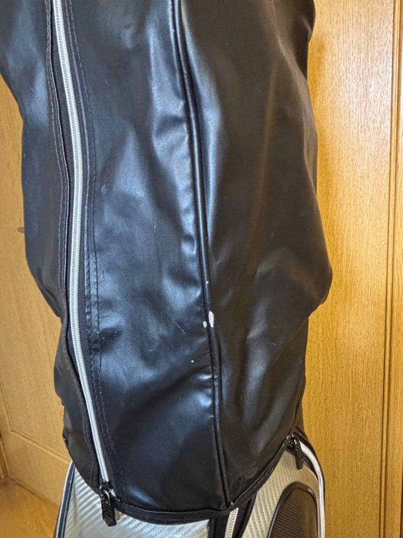 オークリー OAKLEY　キャディバッグ９.5型（ブラック/シルバー/レッド）