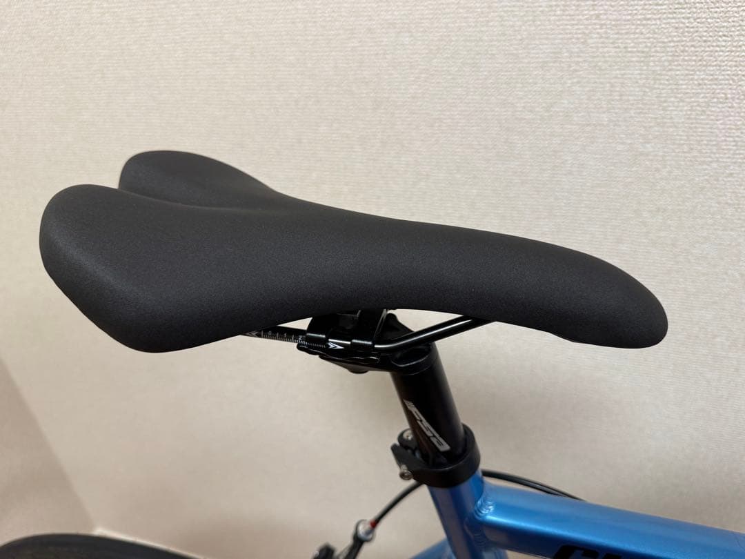 LEADER CURE Lサイズ　おまけあり　送料別配送可能